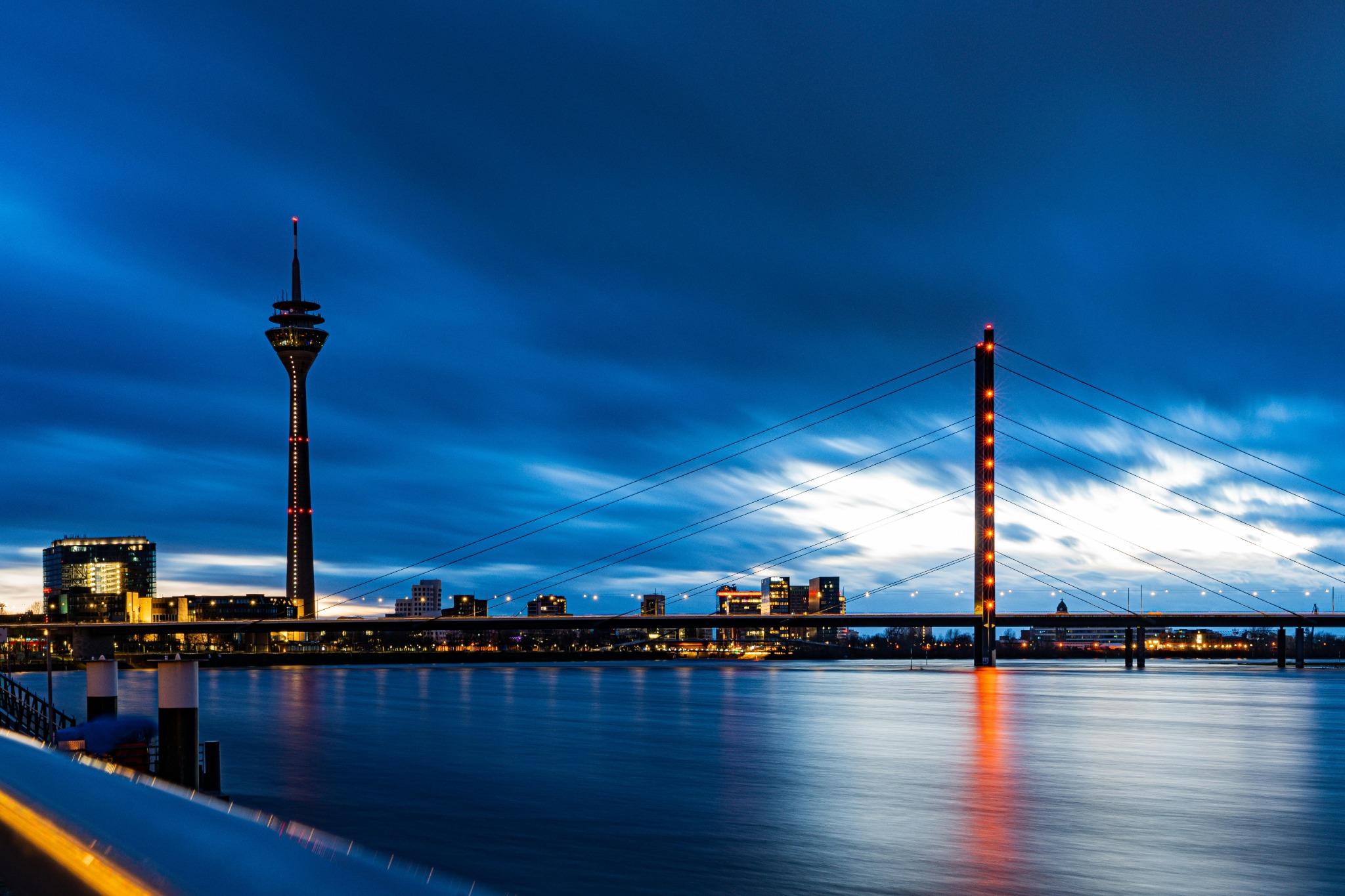 Düsseldorf skyline and Rheinturm at night